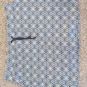1x patterned skort Croft and barrow